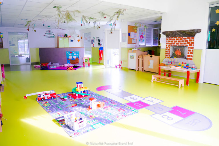 Creche-Les-Fripounets-St-Martin-De-Londres-12