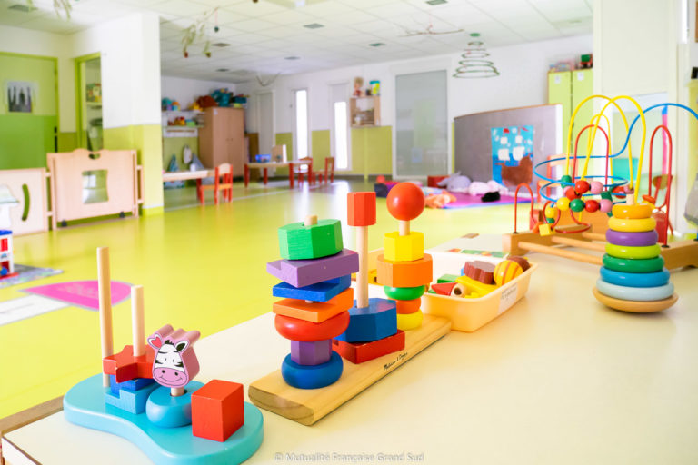 Creche-Les-Fripounets-St-Martin-De-Londres-13