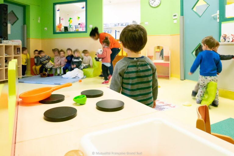 Creche-Les-Garriguettes-Vailhauques-10